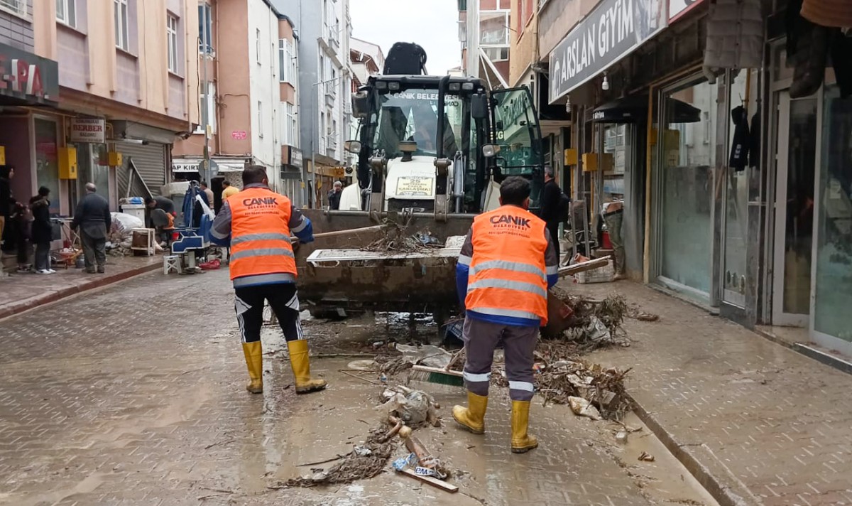 Canik Belediyesi'nden Havza'ya Yardım Eli